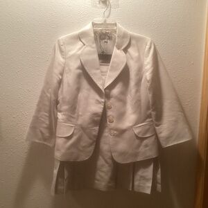 Ann Taylor Suit, size 6